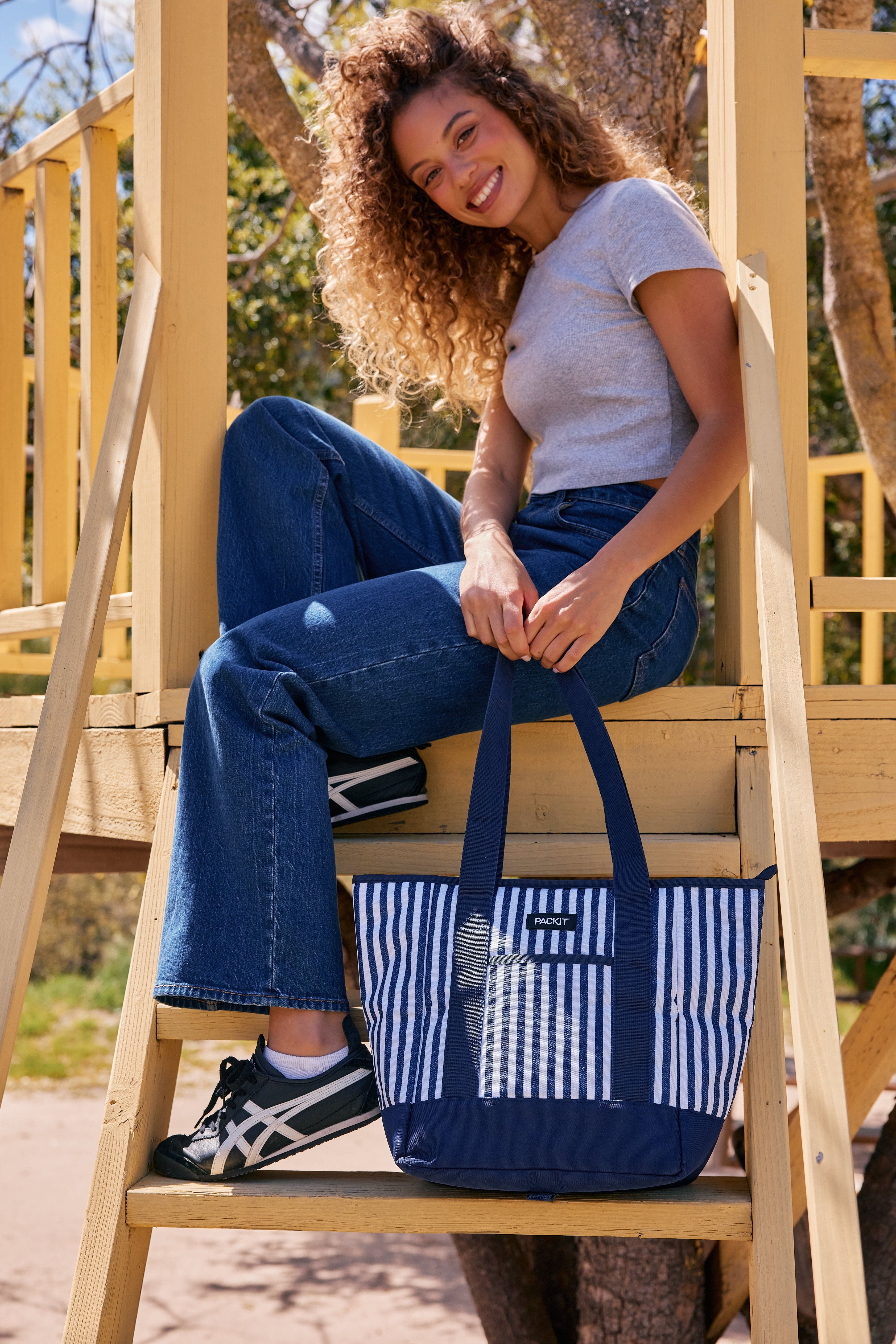 Freezable 12 Can Tote Cooler - Image 27