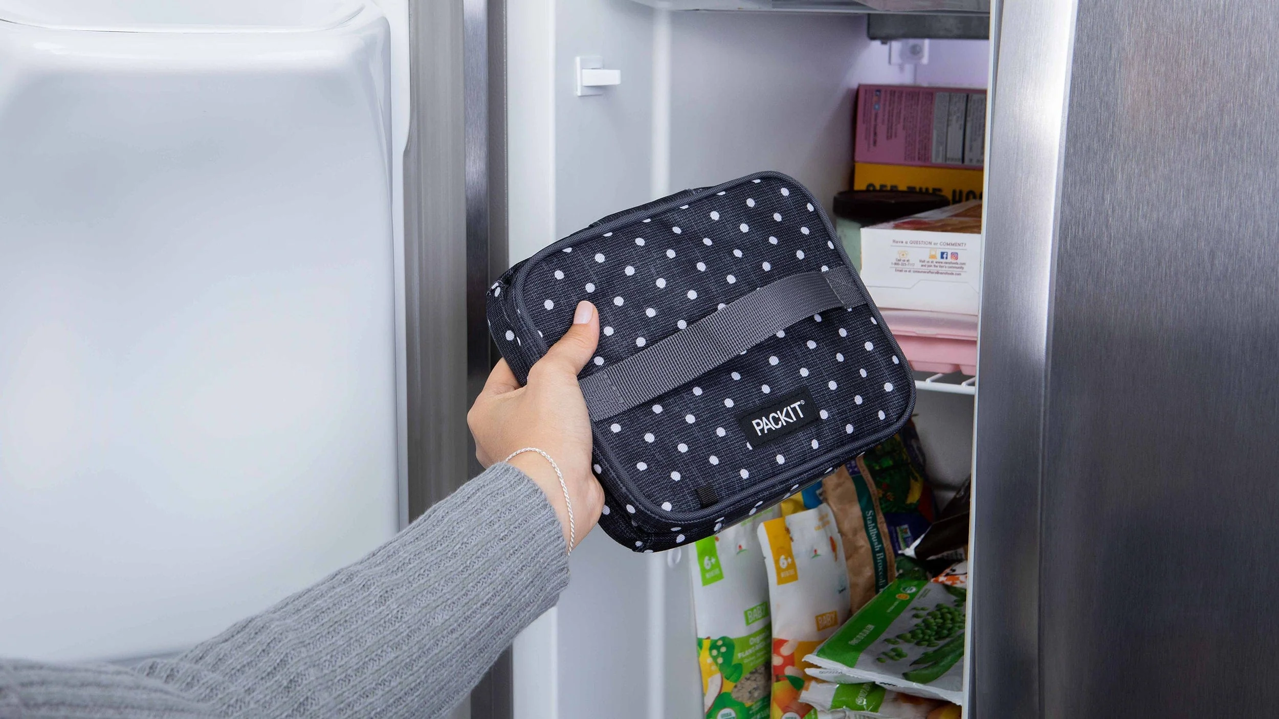 Freezable Baby Bottle Cooler Bag - Image 8