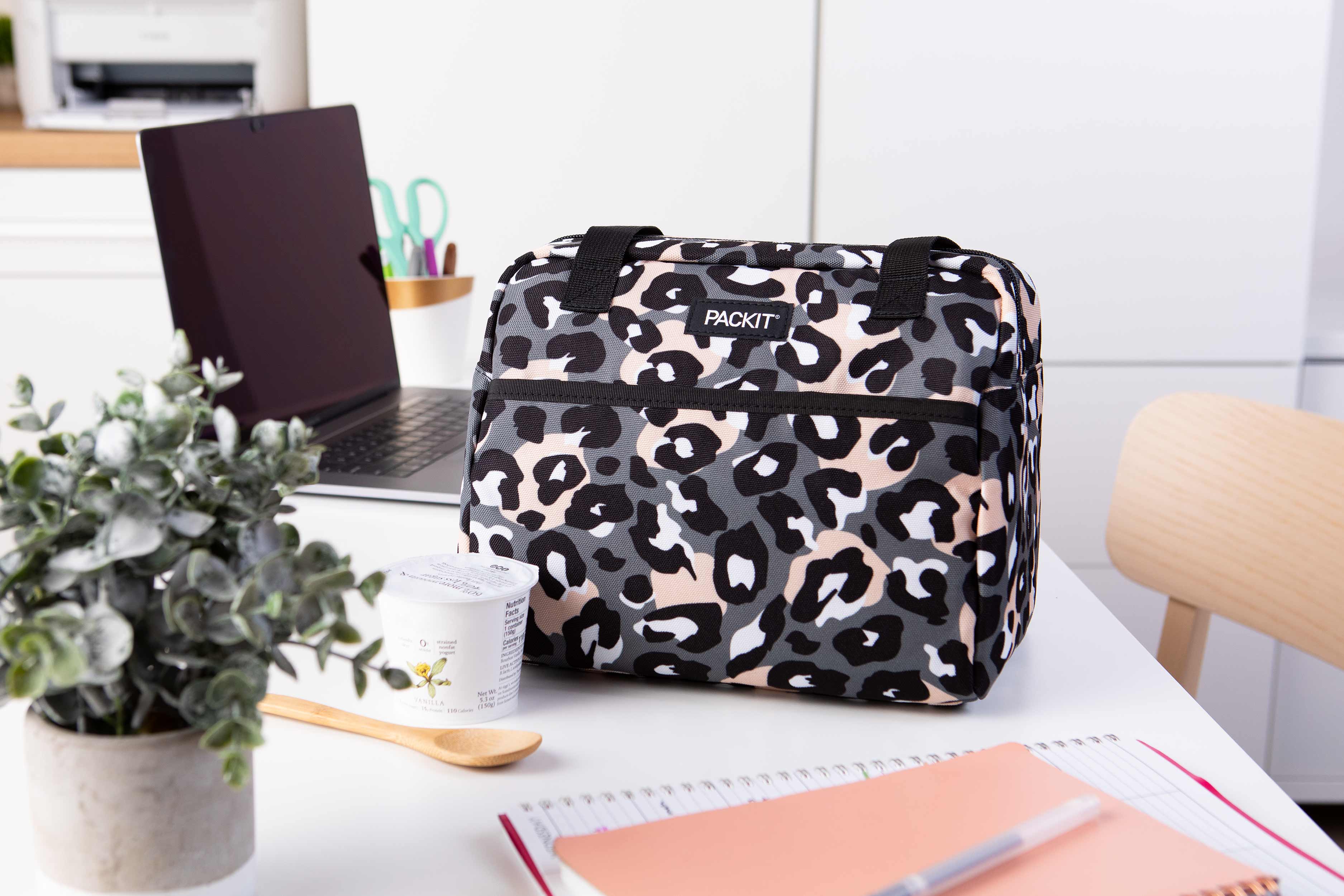 Hampton Lunch Tote Bag - Image 45